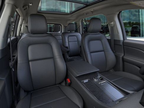New 2026 Lincoln Aviator 2WD image 10