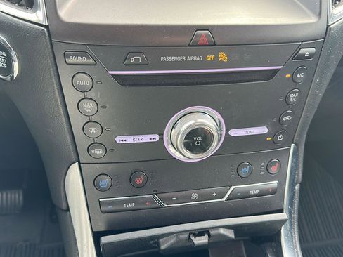 Used 2019 Ford Edge Titanium w/ Equipment Group 301A image 17