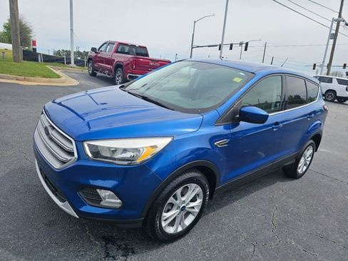 Used 2017 Ford Escape SE AWD/4WD image 4