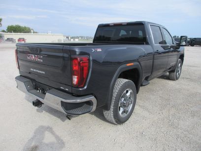 New 2026 GMC Sierra 2500 SLE w/ SLE Value Package;