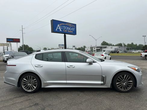 Used 2018 Kia Stinger RWD image 30
