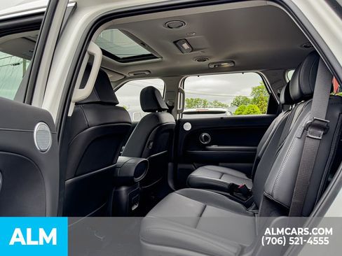 Used 2026 Hyundai Palisade SEL FWD image 15