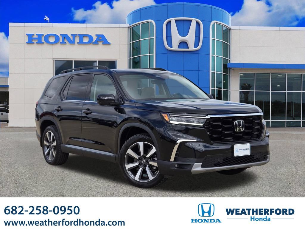Used 2023 Honda Pilot Touring image 1