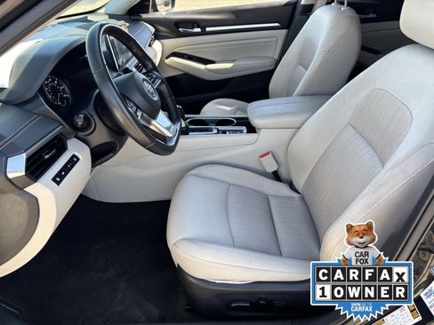 Certified 2022 Nissan Altima 2.5 SV w/ SV Premium Package FWD image 21