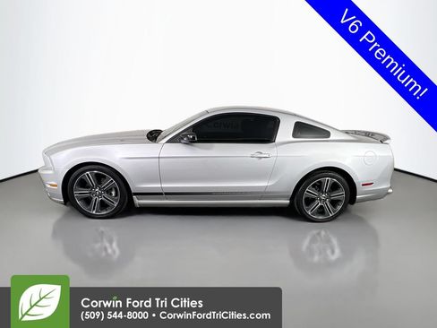 Used 2013 Ford Mustang Premium w/ V6 Performance Pkg RWD image 6