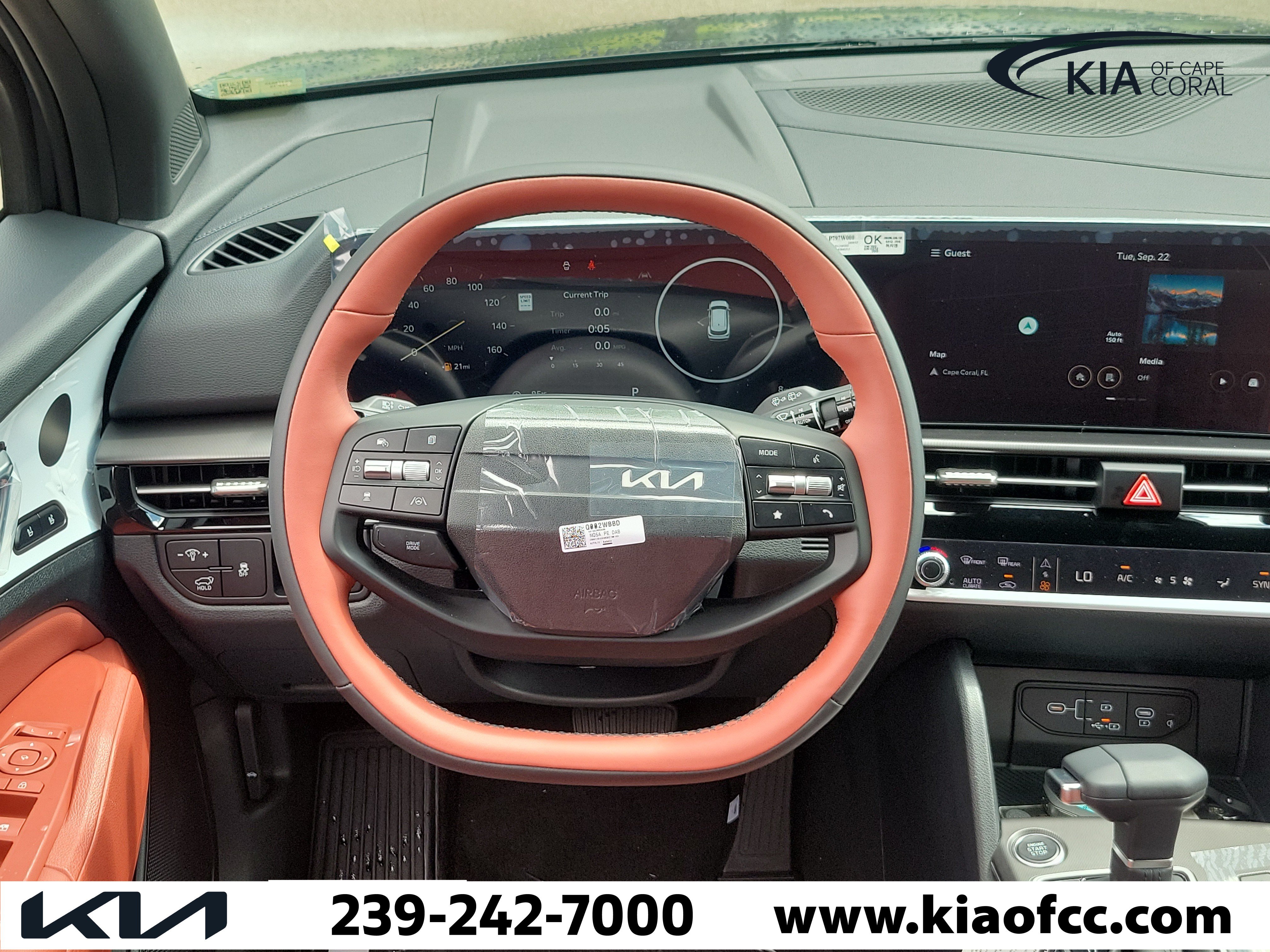New 2027 Kia Sportage SX FWD image 18