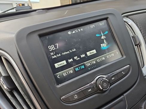 Used 2018 Chevrolet Malibu LS image 5