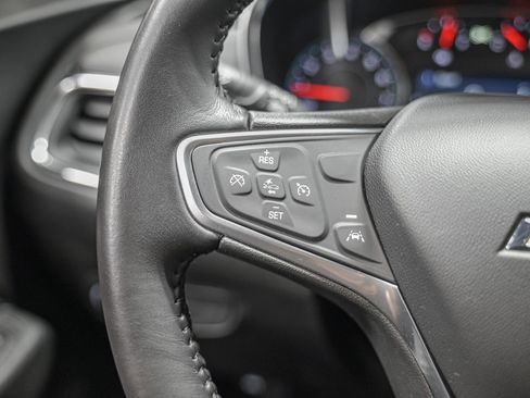 Used 2023 Chevrolet Equinox LT image 19