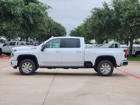 New 2026 Chevrolet Silverado 2500 High Country w/ High Country Premium Package AWD/4WD image 13