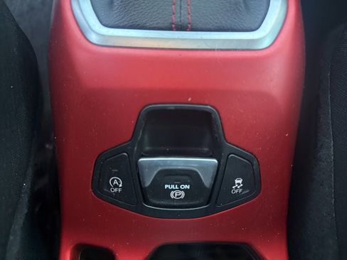 Used 2019 Jeep Renegade Trailhawk w/ LED Lighting Group image 18