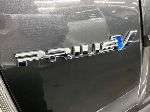 Used 2015 Toyota Prius V Four image 8