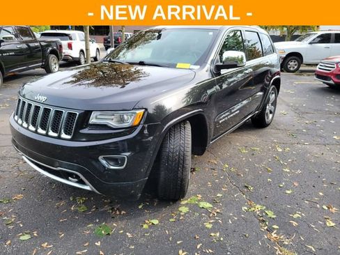 Used 2015 Jeep Grand Cherokee Overland w/ Advanced Technology Group AWD/4WD image 7