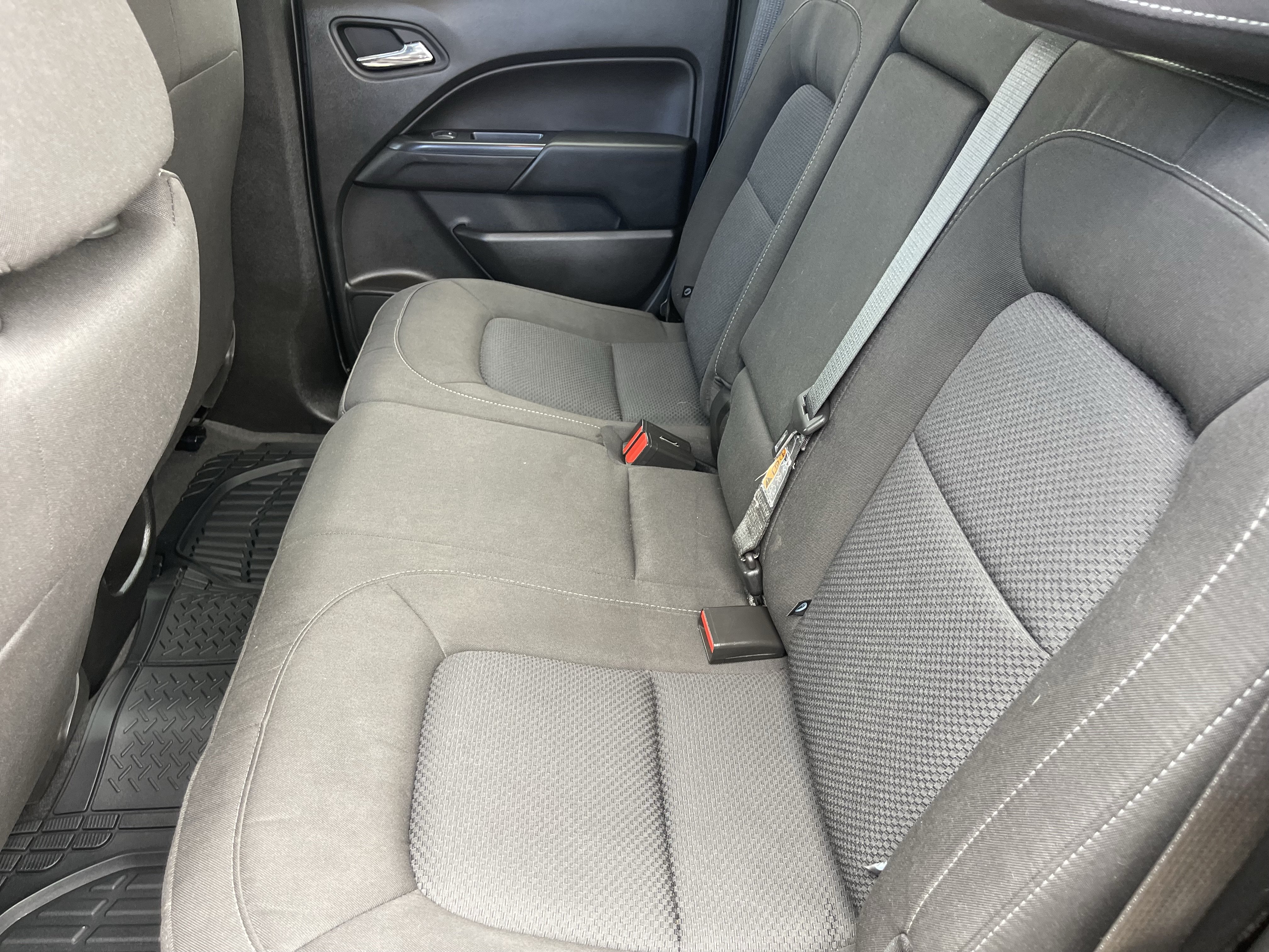 Used 2022 Chevrolet Colorado LT w/ LT Convenience Package RWD image 16