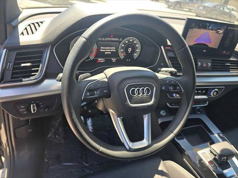 Used 2025 Audi Q5 2.0T Premium w/ Convenience Plus Package AWD/4WD image 25