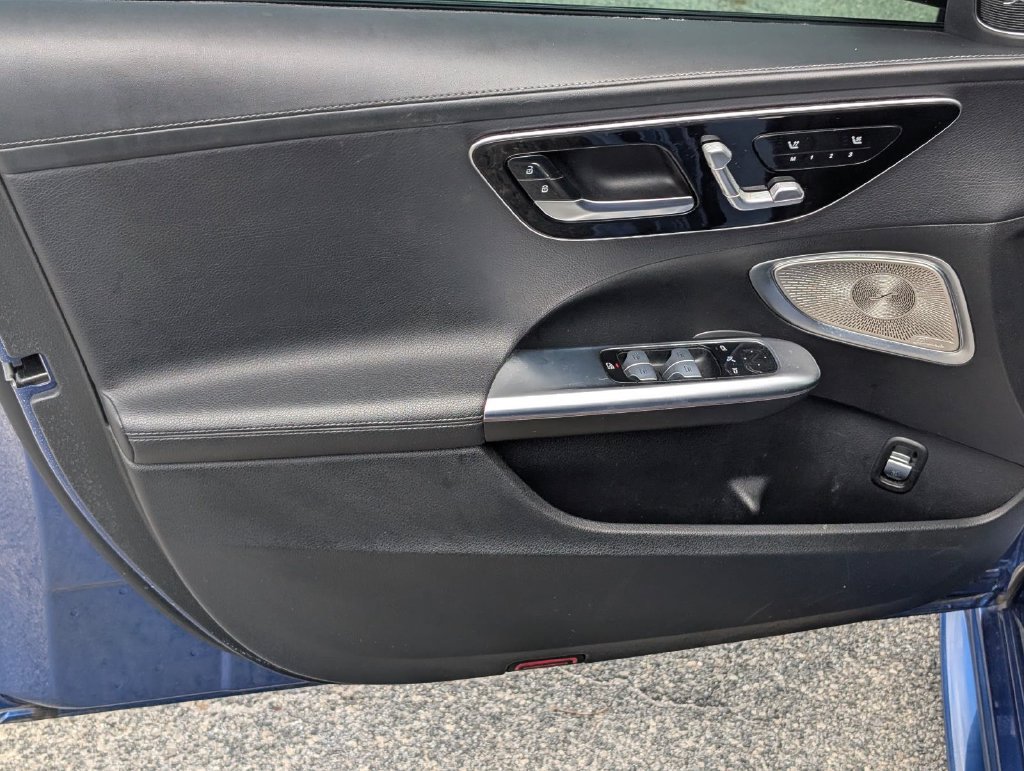 Used 2022 Mercedes-Benz C 300 Sedan image 24