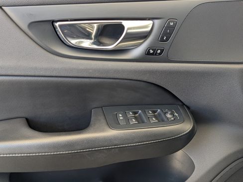 Used 2021 Volvo S60 T8 R-Design Expression image 15