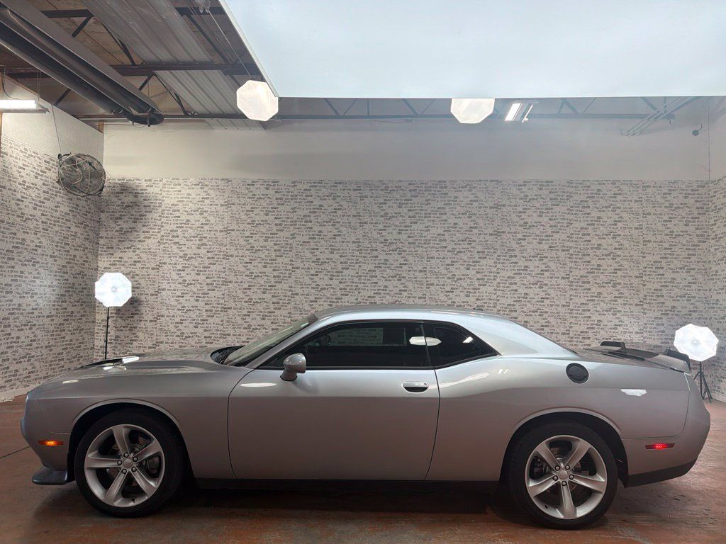 Used 2016 Dodge Challenger SXT w/ Super Sport Group (SS/T) RWD image 4