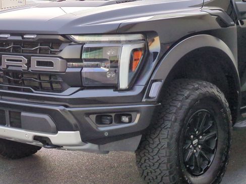 Used 2025 Ford F150 Raptor image 6