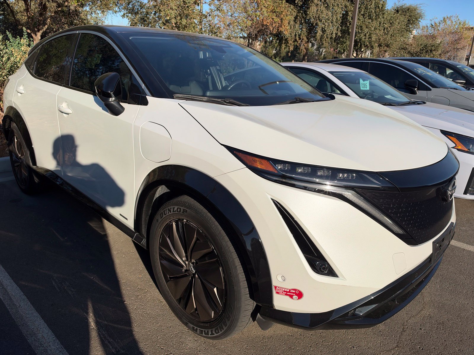 Used 2023 Nissan Ariya FWD image 1