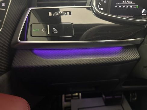 Used 2024 Audi SQ8 Prestige image 20