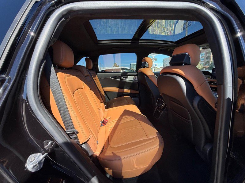 Certified 2023 Lincoln Nautilus Black Label w/ Class II Trailer Tow Package AWD/4WD image 9