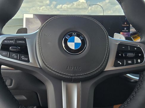 New 2026 BMW X5 xDrive40i w/ M Sport Package AWD/4WD image 23