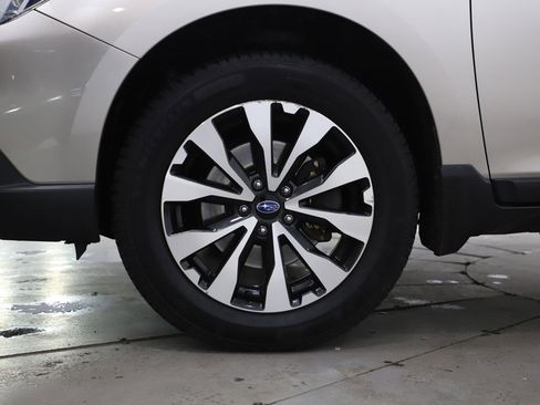 Used 2015 Subaru Outback 2.5i Limited image 32