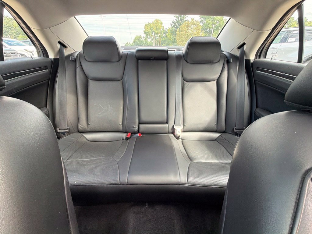 Used 2018 Chrysler 300 Limited w/ Safetytec Plus Group AWD/4WD image 25