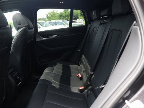 Used 2025 BMW X4 xDrive30i image 24