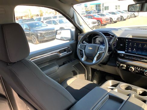 New 2026 Chevrolet Silverado 1500 LT image 14