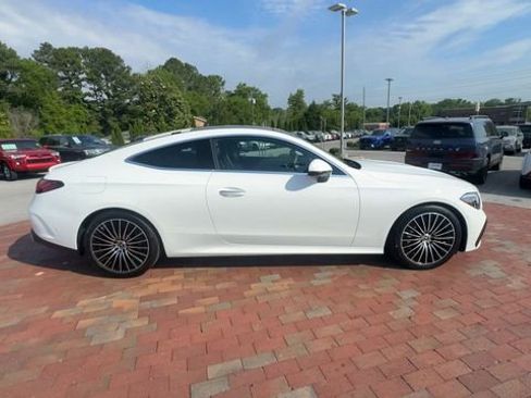 Used 2025 Mercedes-Benz CLE 450 4MATIC Coupe w/ Driver Assistance Package image 3