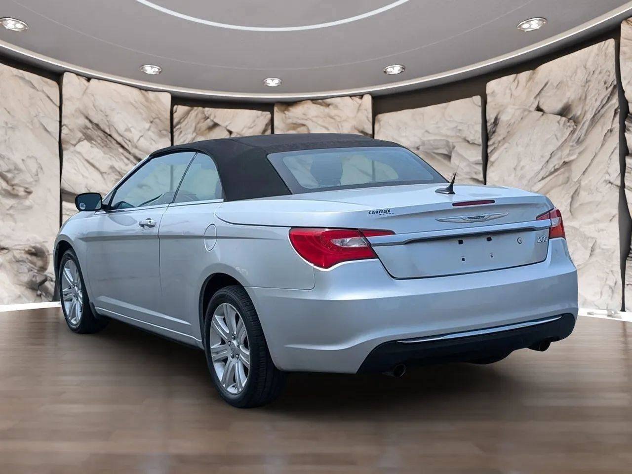 Used 2012 Chrysler 200 Touring w/ Cold Weather Group FWD image 6