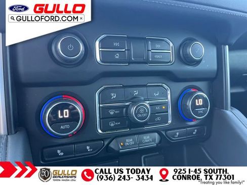 Used 2024 Chevrolet Suburban Z71 w/ Off-Road Capability Package AWD/4WD image 28