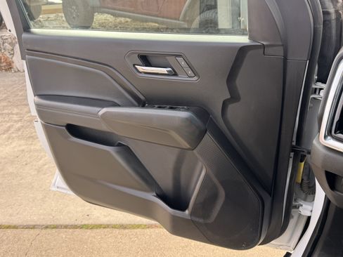 Used 2024 GMC Canyon Elevation w/ Elevation Premium Package image 22