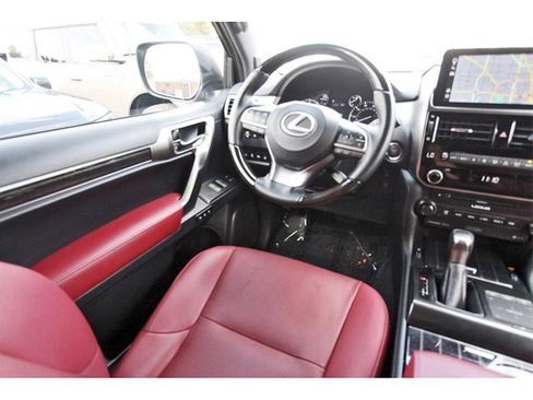 Used 2023 Lexus GX 460 Premium image 8