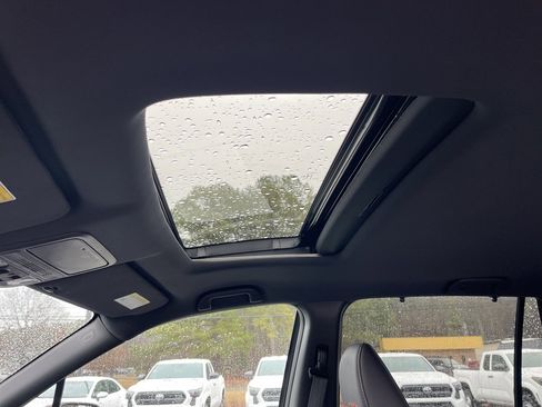 Certified 2025 Honda Passport TrailSport image 24