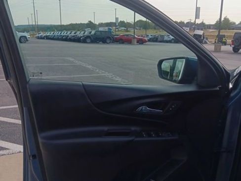 Used 2024 Chevrolet Equinox LT image 10