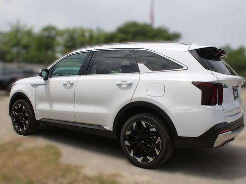 New 2026 Kia Sorento EX AWD/4WD image 14