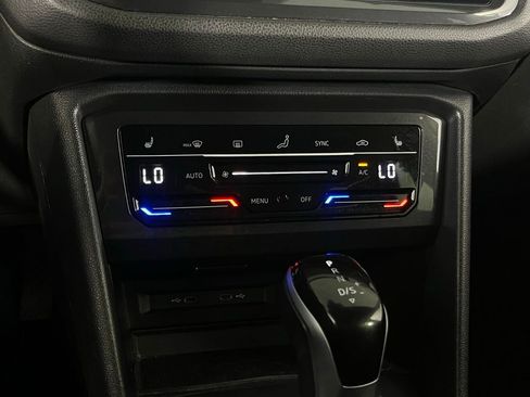 Used 2024 Volkswagen Tiguan Wolfsburg Edition image 19