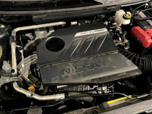 Used 2022 Nissan Rogue SV image 30