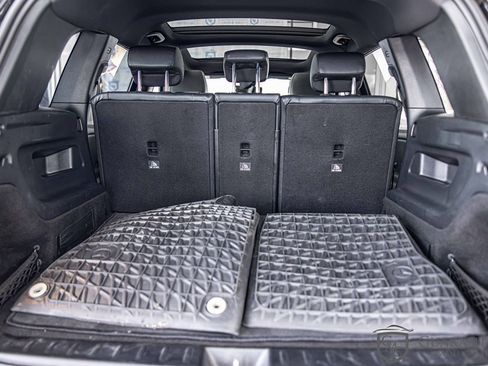 Used 2021 Mercedes-Benz GLB 250 4MATIC w/ Premium Package image 17