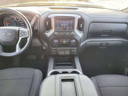 Certified 2021 Chevrolet Silverado 1500 RST w/ Convenience Package II image 18