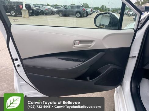 Used 2025 Toyota Corolla LE FWD image 18