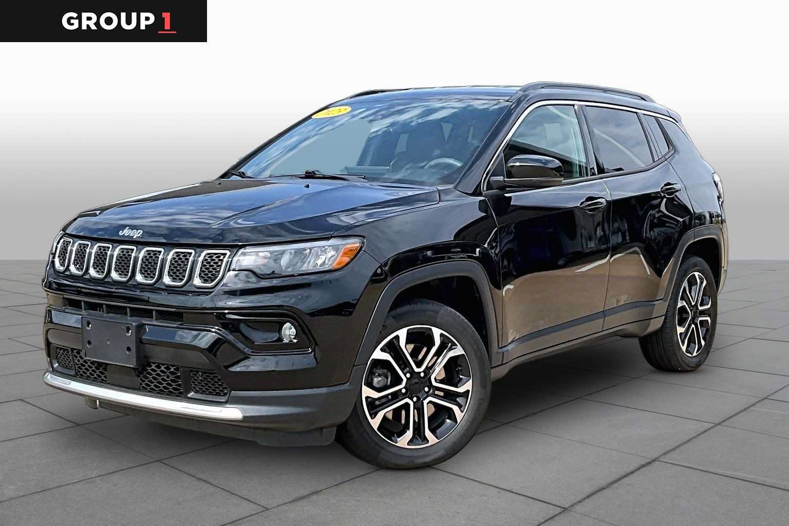 Used 2023 Jeep Compass Limited AWD/4WD image 1