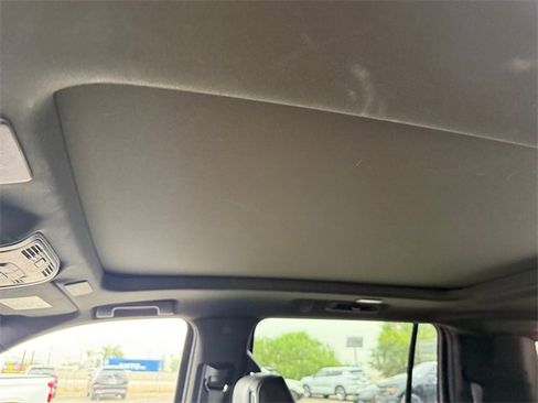 Used 2023 Cadillac Escalade ESV Sport image 15