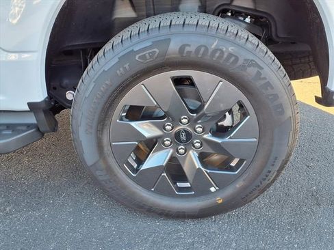 New 2025 Ford F150 Lightning Lariat image 5