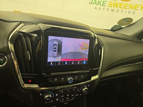Used 2023 Chevrolet Traverse Premier AWD/4WD image 22