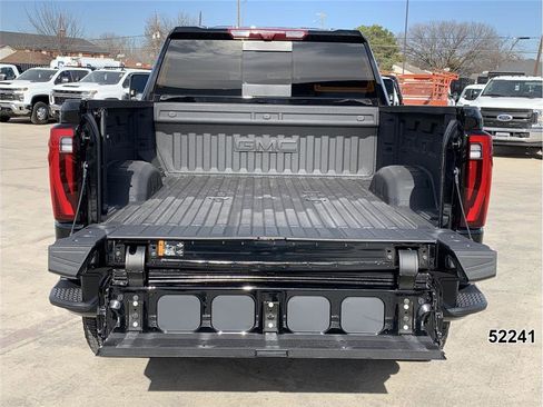 Used 2025 GMC Sierra 3500 Denali w/ Denali Reserve Package image 11