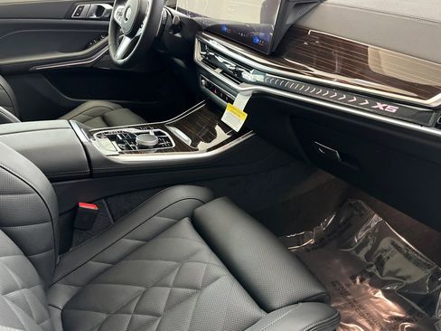 New 2026 BMW X5 sDrive40i w/ M Sport Package image 27