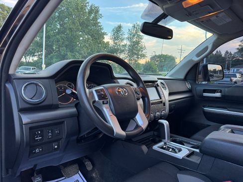 Used 2014 Toyota Tundra SR5 AWD/4WD image 14
